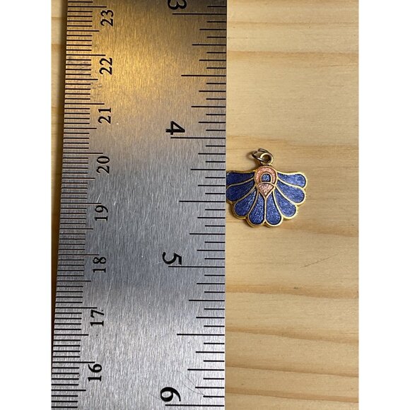 Vintage Shell Shaped Pendant Blue Enamel Charm - Picture 3 of 4